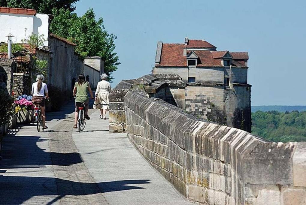 Appartement Proche Des Remparts ラングル エクステリア 写真