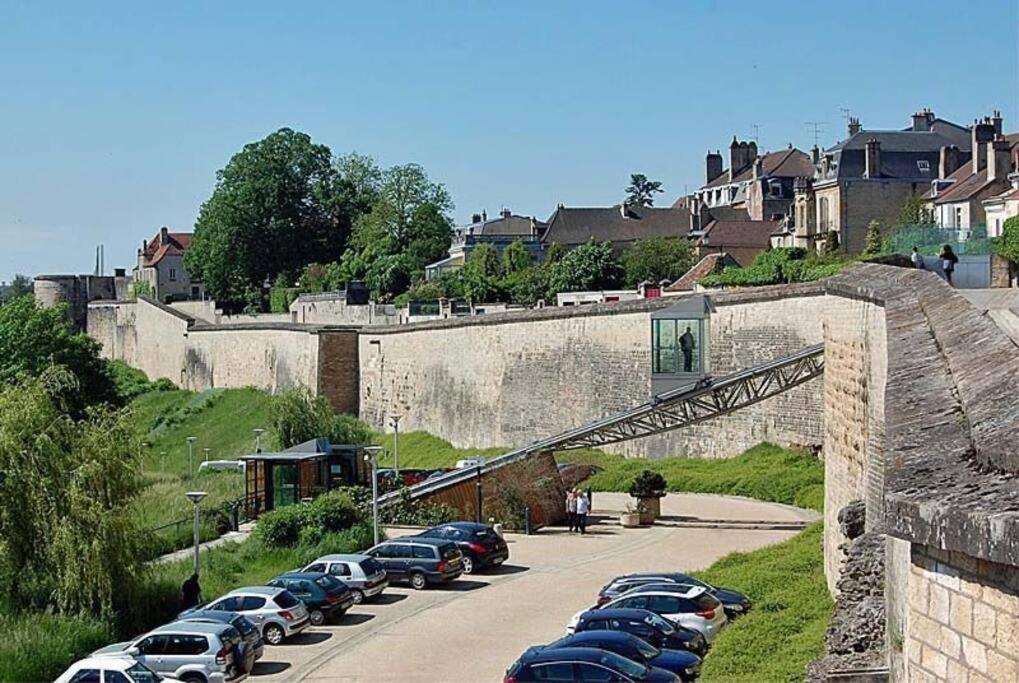 Appartement Proche Des Remparts ラングル エクステリア 写真